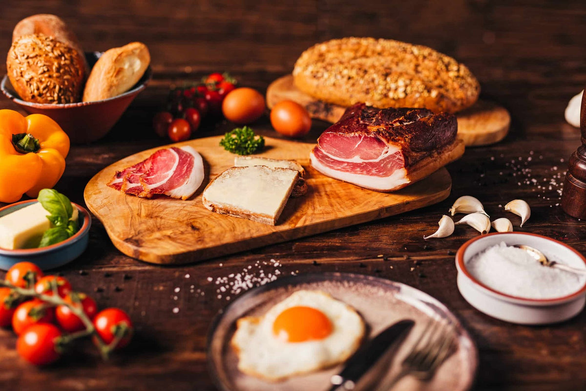 Schinkenspeck aus Strohschwein – kräftiger Rohschinken mit Fettanteil, 100–400 g