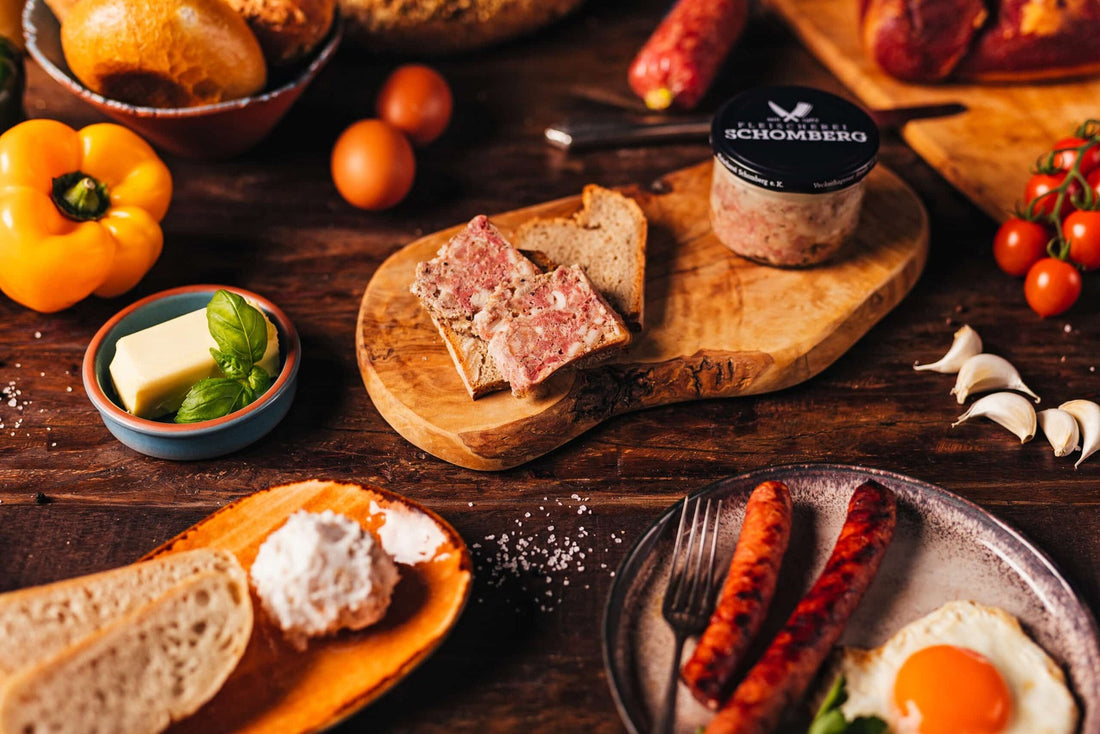 Fleischerei Schomberg – Wurstspezialität, Detailaufnahme
