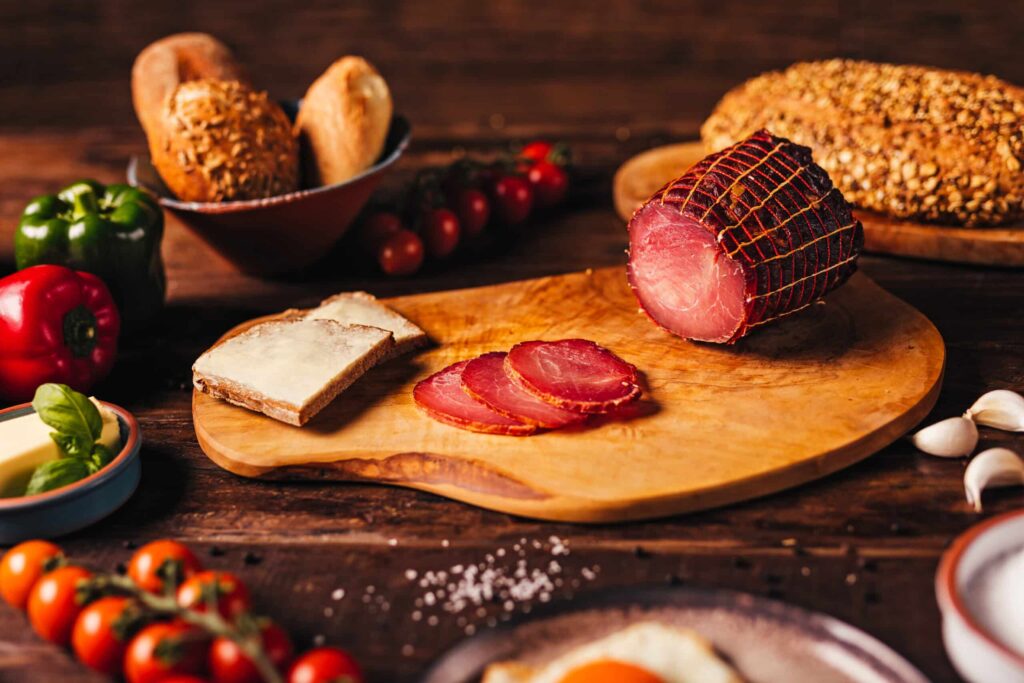 Nussschinken – zart & fein aromatisch (100–400 g) von Fleischerei Schomberg