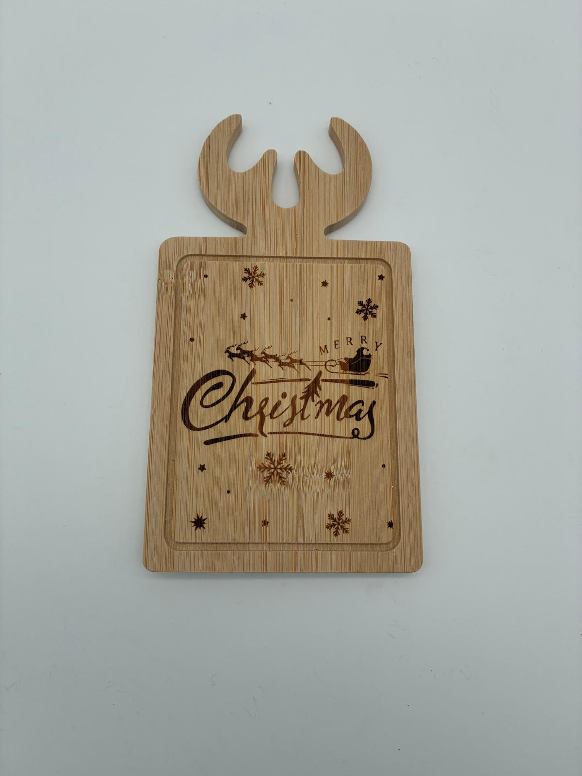 Bambus-Schneidebrett mit Rentier-Griff und Merry-Christmas-Gravur ohne Dekoration